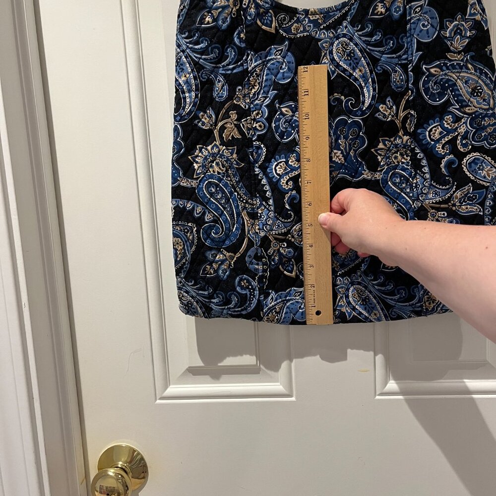Curvy Tote in Windsor Navy by Vera Bradley - Picture 6 of 12
